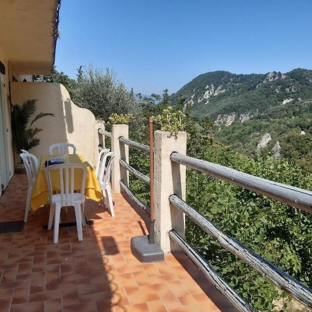 Appartement 3 Pieces Dans Maison Individuelle Entre Mer Et Montagnes Bouyon Exteriör bild