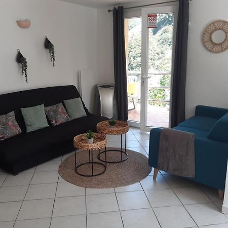 Appartement 3 Pieces Dans Maison Individuelle Entre Mer Et Montagnes Bouyon Exteriör bild